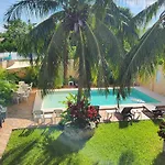 Coral Island Suites Cozumel